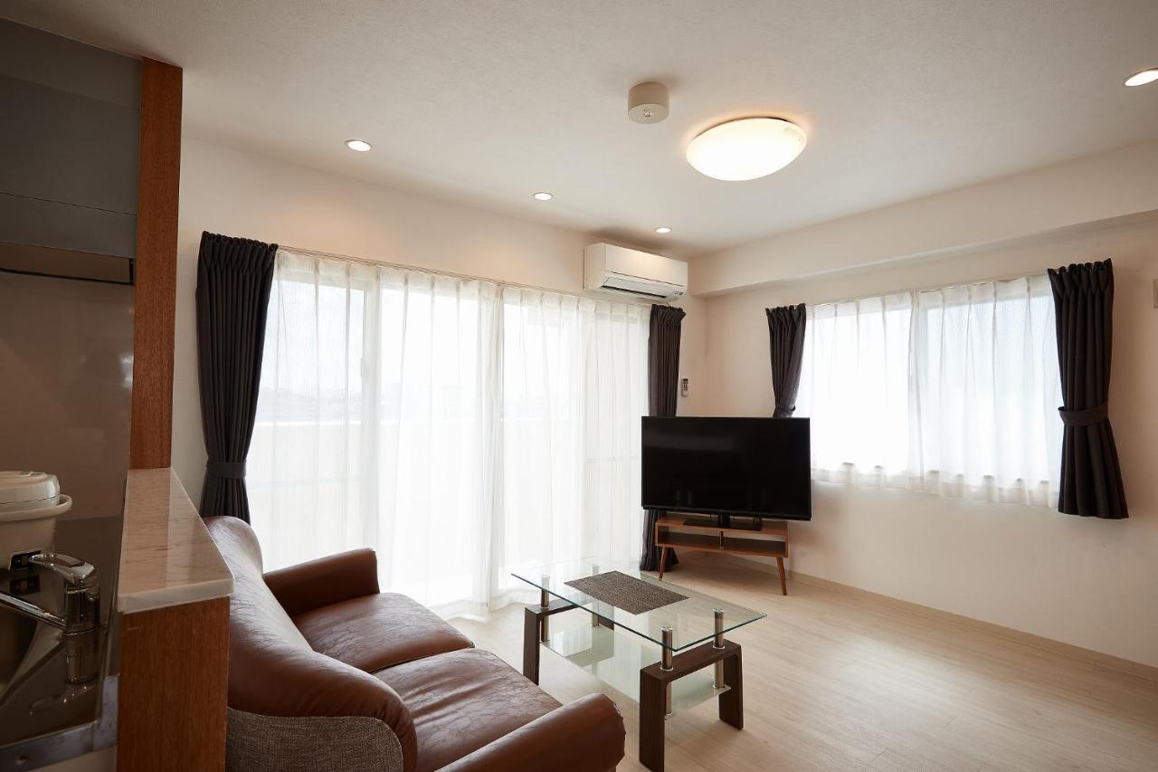 New Normal Hotel In Nago ニューノーマルホテルイン名護 Exteriör bild