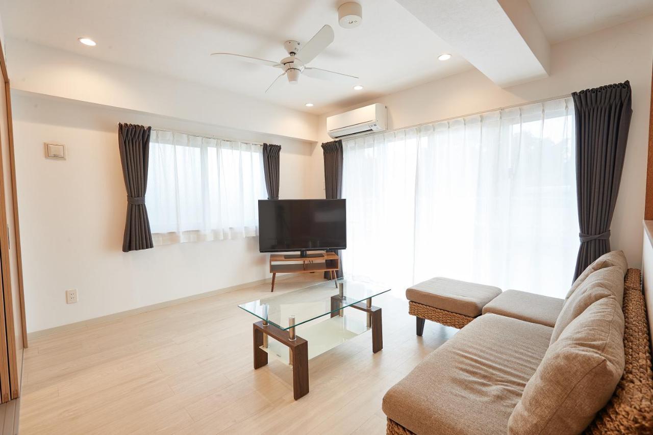 New Normal Hotel In Nago ニューノーマルホテルイン名護 Exteriör bild